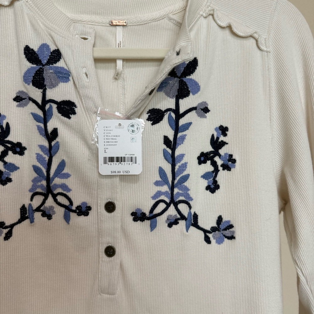 NWT Free People Fleur Embroidered Cuff Henley - Picture 9 of 11